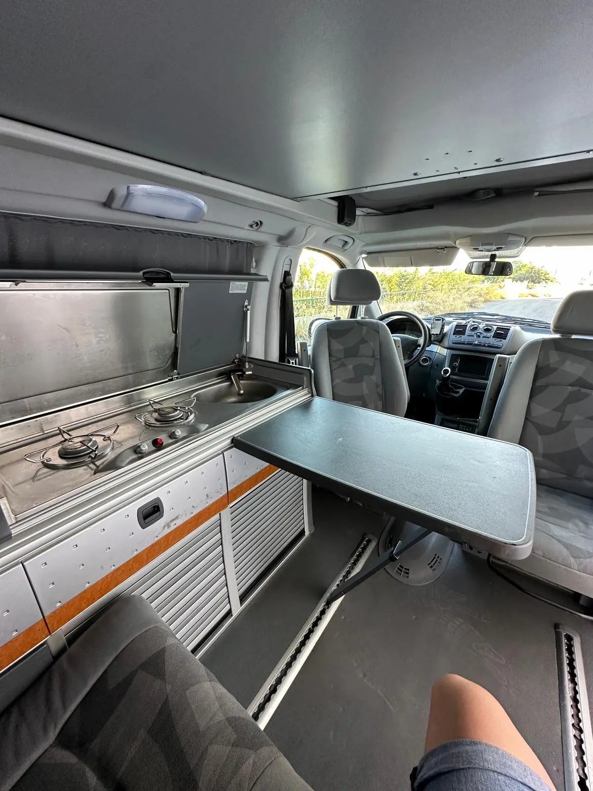 Miniatura interior de la camper